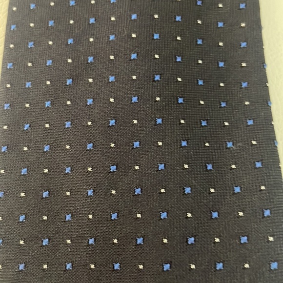 Hugo Boss Tie - Picture 3 of 5